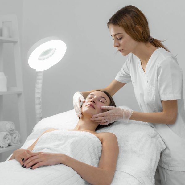 Cosmetología y Estética